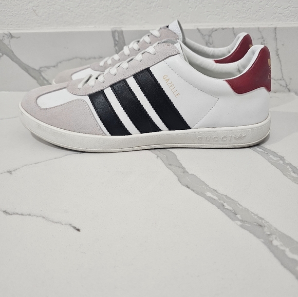 Custom adidas - Picture 1 of 4